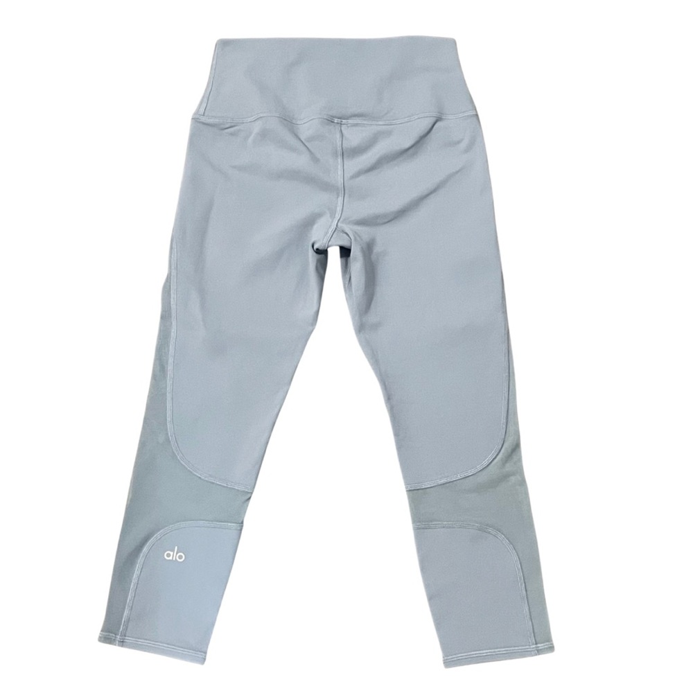 Alo Yoga Coast Capri Leggings High Waist Mesh Cropped Women’s size S Blue Haze - Picture 4 of 12